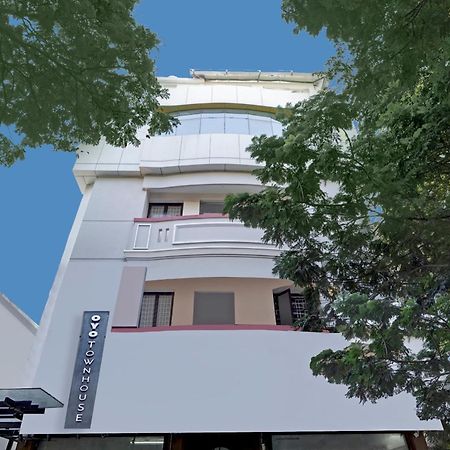 Super Townhouse G Silver Hotels Near Us Biometric Chennai Exterior foto