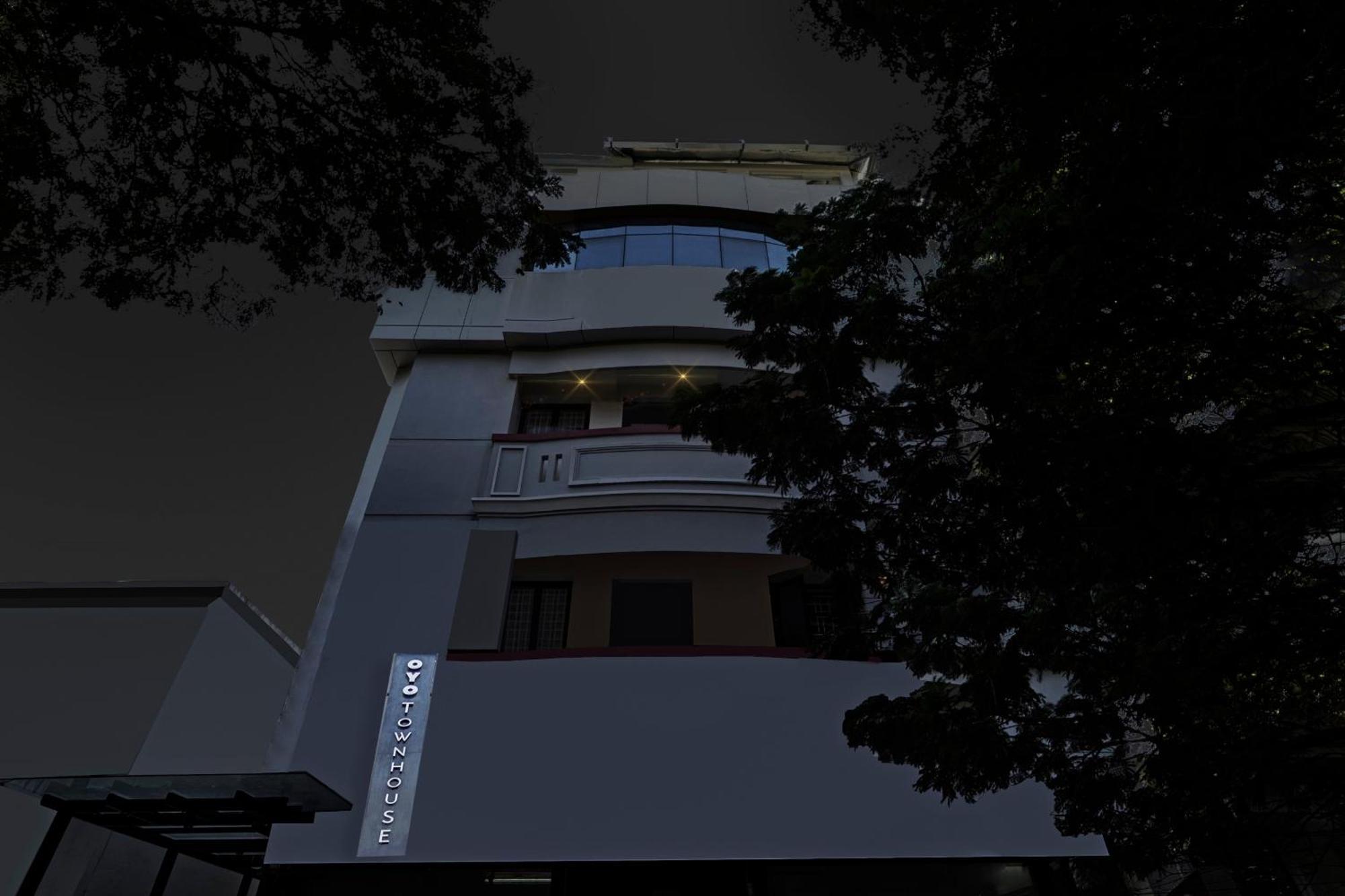 Super Townhouse G Silver Hotels Near Us Biometric Chennai Exterior foto