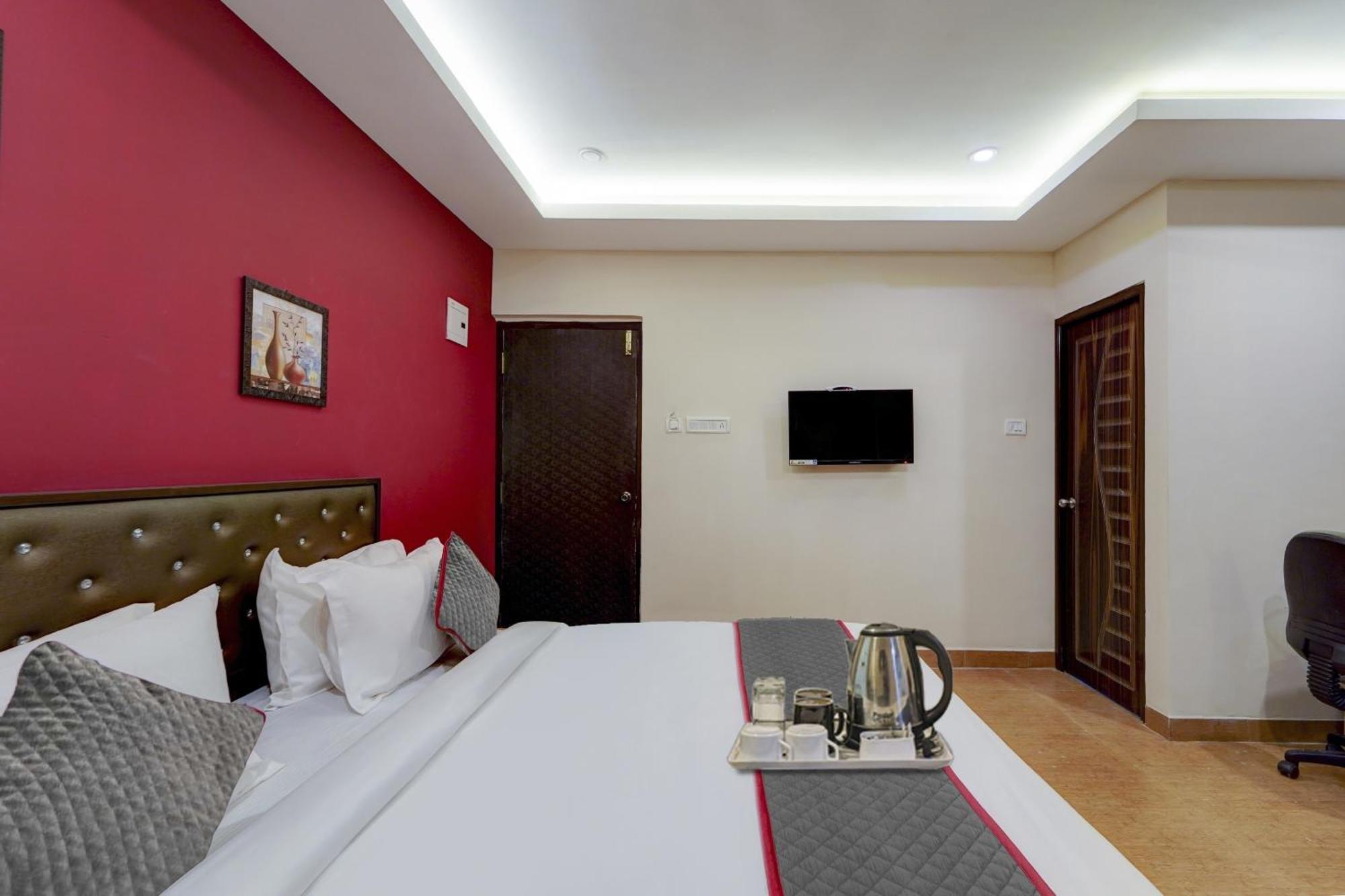 Super Townhouse G Silver Hotels Near Us Biometric Chennai Exterior foto